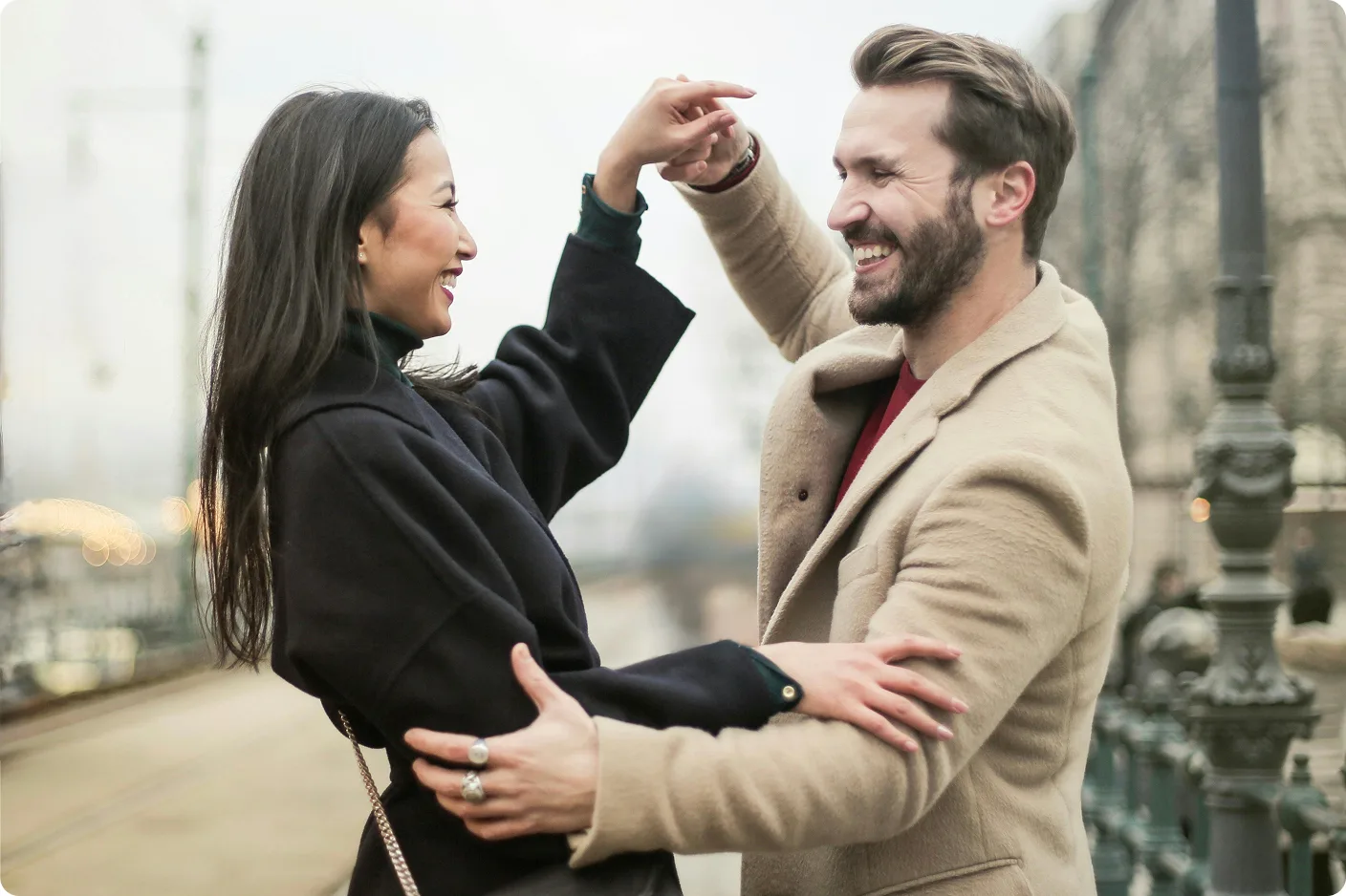 Singles connecting on Zoosk